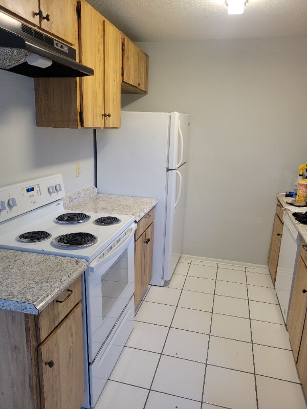 Foto del edificio - 14021 Village Terrace Dr