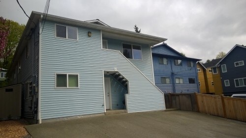 Building Photo - West Seattle Junction 4-plex - 2 bedrooms