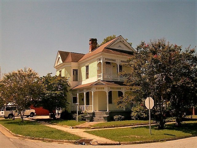 Building Photo - 1126 19th St