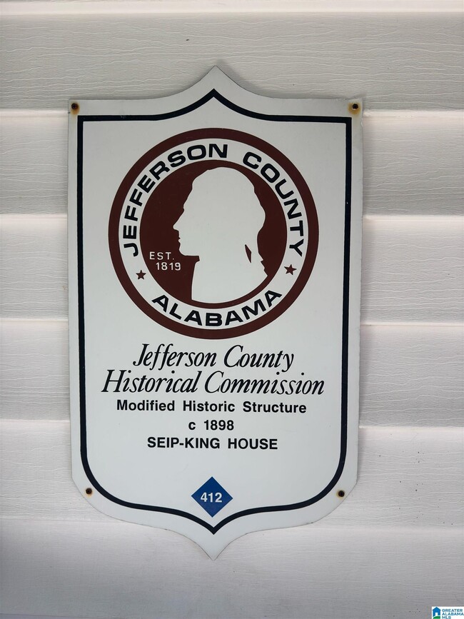 Building Photo - 3904 8th Ct S