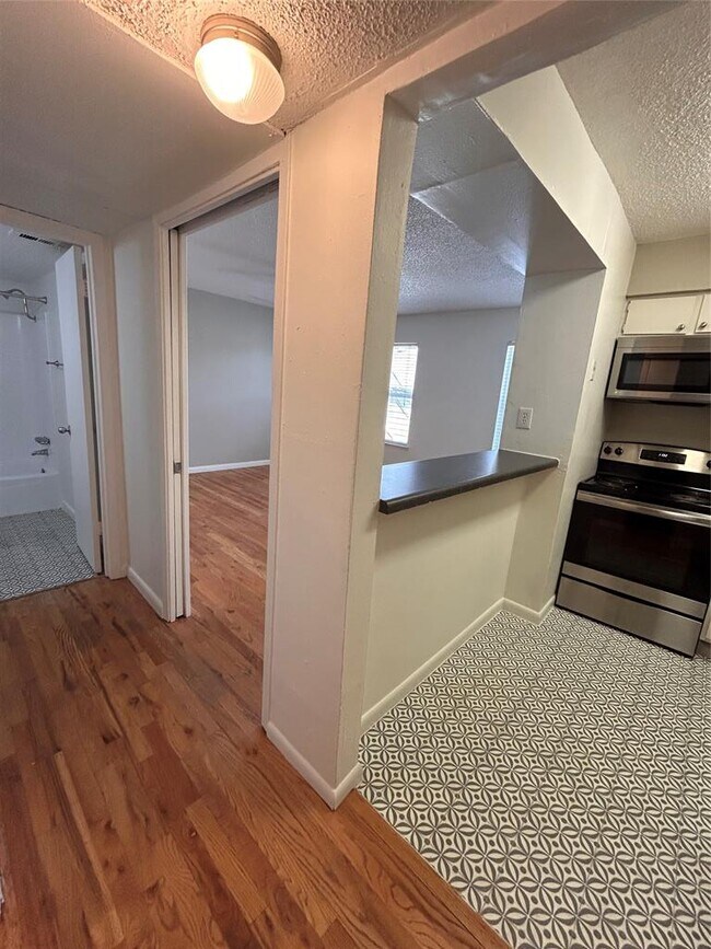 Foto del edificio - 808 Winflo Dr