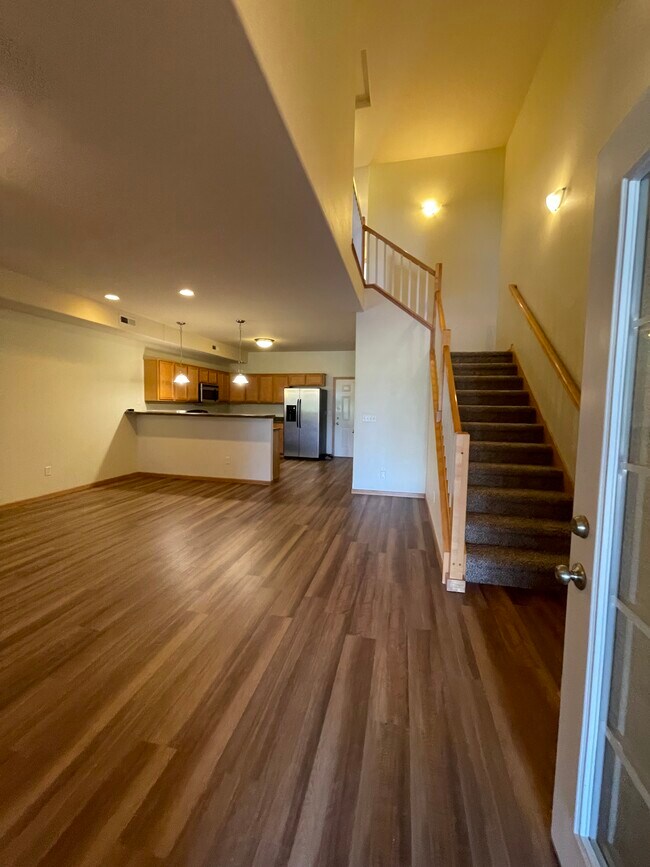 Foto del edificio - 217 Brentwood Dr