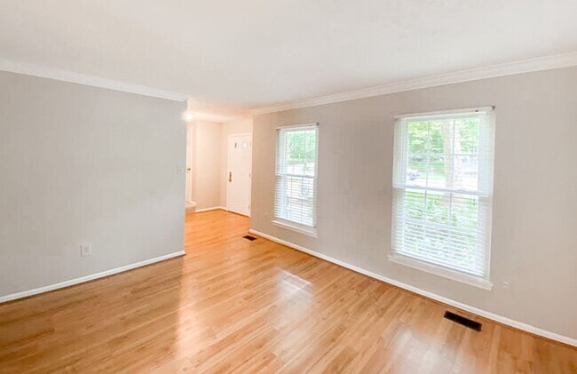 Foto del edificio - Fantastic 4 Bedroom 3.5 Bathroom Colonial ...