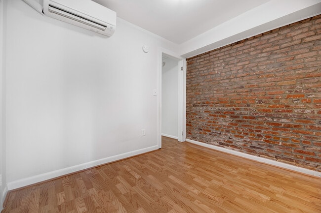 Building Photo - 30 8th St NE