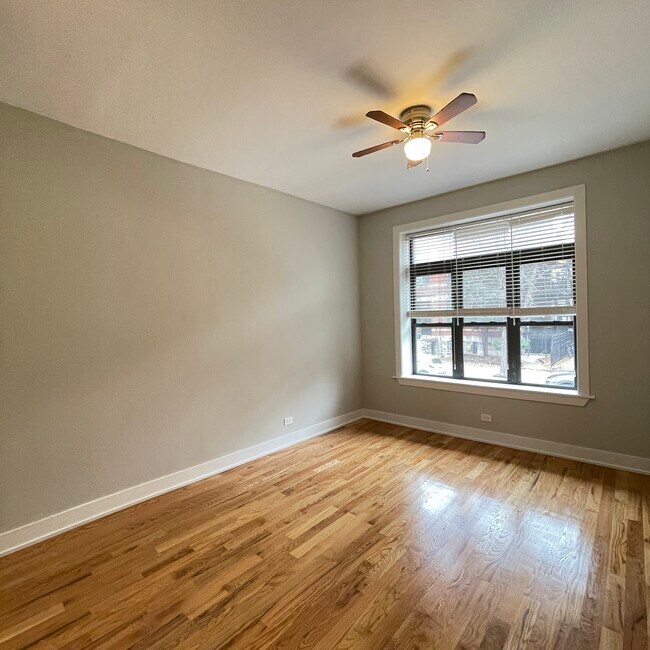 Foto del edificio - 629 W Oakdale Ave