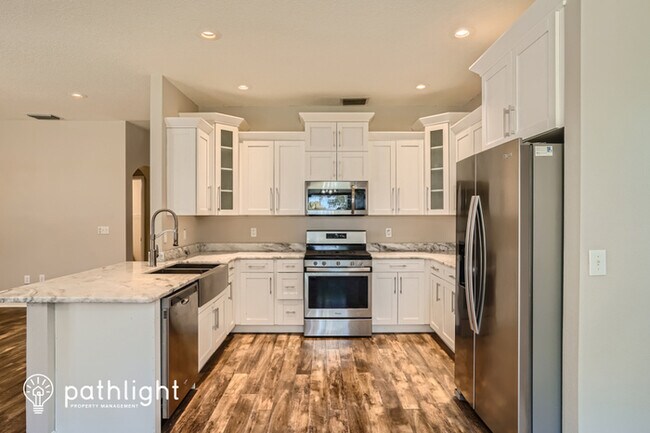 Building Photo - 9815 Bayboro Bridge Dr, Tampa, FL, 33626