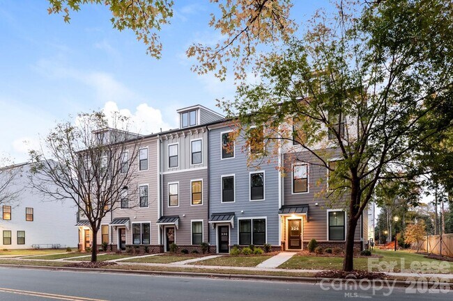 Foto del edificio - 342 Freeland Pk Dr