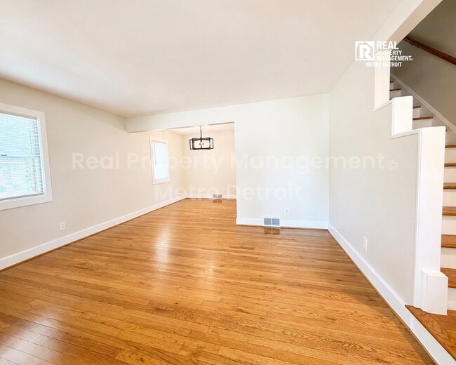 Foto del edificio - BEAUTIFUL BIRMINGHAM CONDO