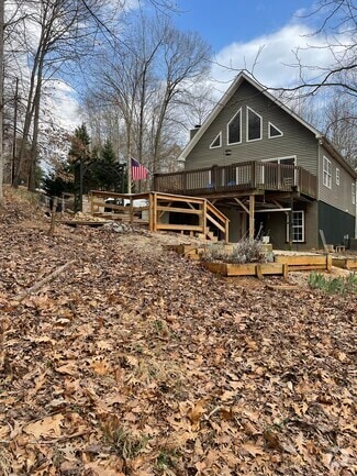 Building Photo - 145 Rustic Way Ln
