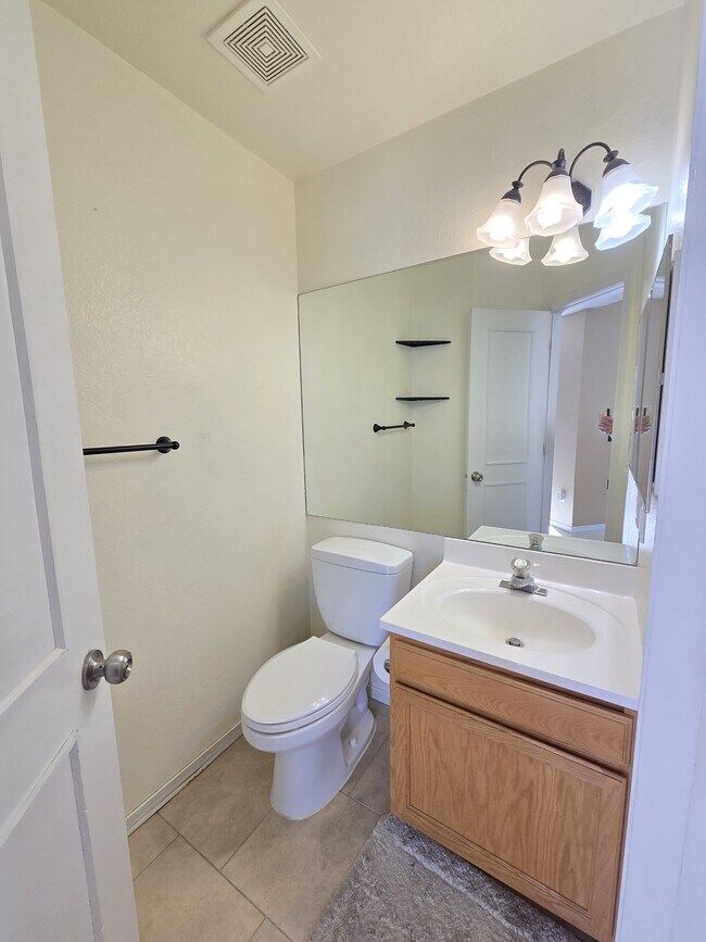 Foto del edificio - 4280 Solarglen Dr