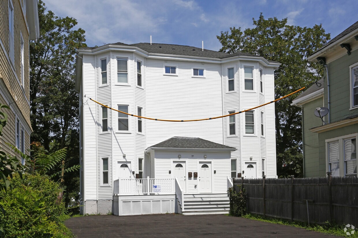 19 Perrin St, Roxbury, MA 02119 Apartments in Roxbury, MA