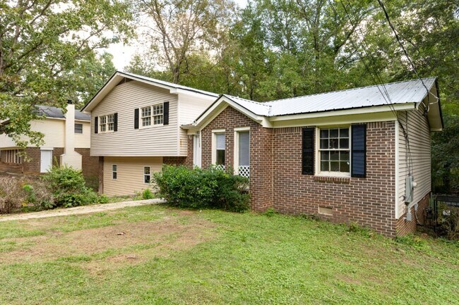 Foto del edificio - Pet-Friendly 3BR with Bonus Room, Deck & G...
