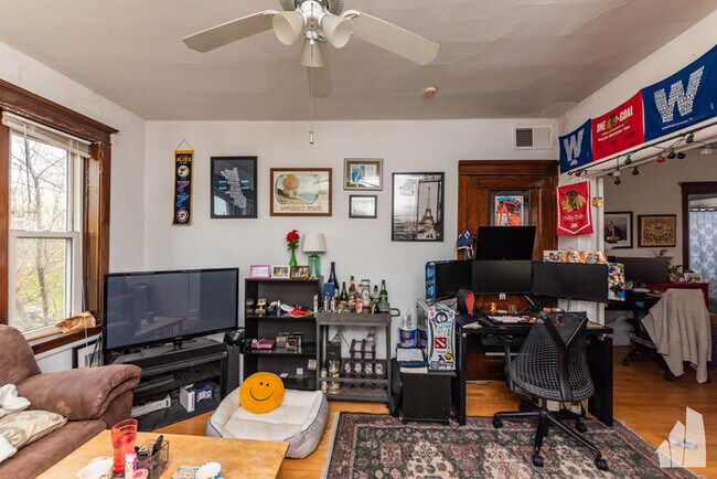 Foto del edificio - 4157 N Wolcott Ave