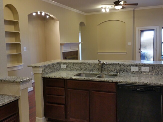 Building Photo - 4537 Worchester Ln