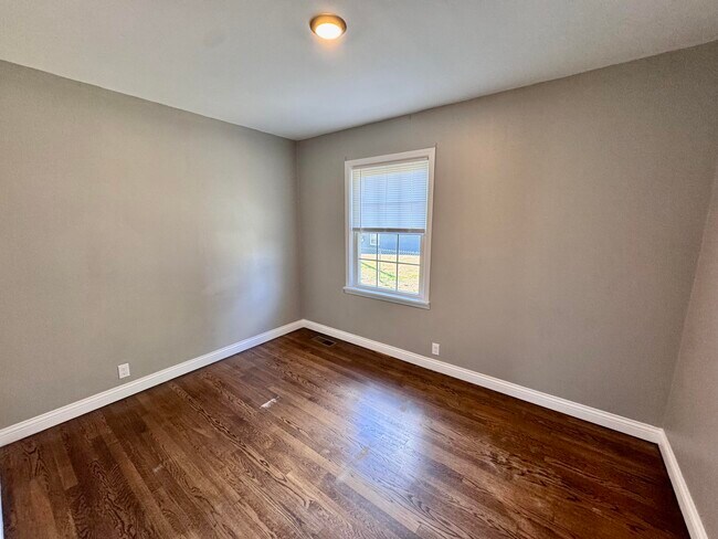 Foto del edificio - 1415 N Main St