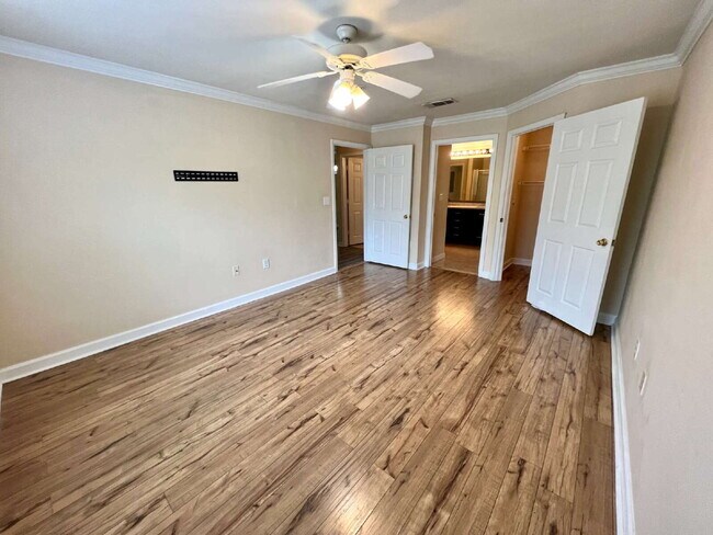 Foto del edificio - 18159 Sterling Gate Cir