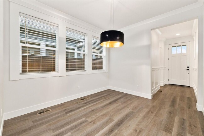 Foto del edificio - 3903 W Spring House Ln