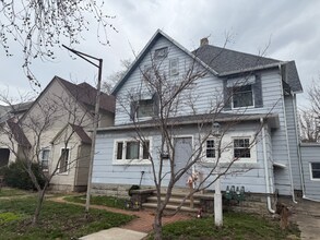 Building Photo - 227 1/2 N Main St