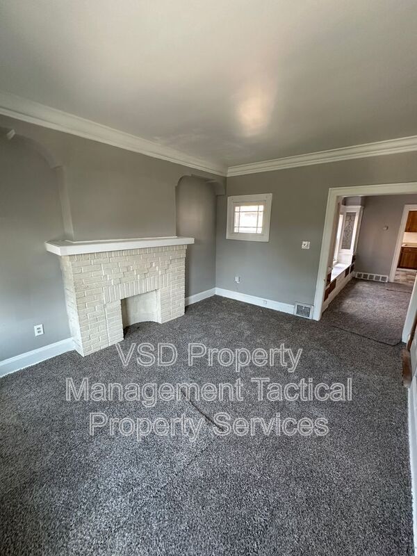 Foto del edificio - 3285 E 143rd St