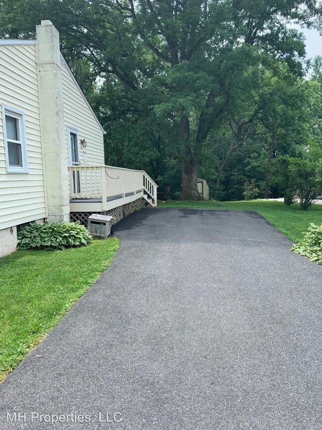 Foto del edificio - 3 br, 1 bath House - 729 Walters Mill Road