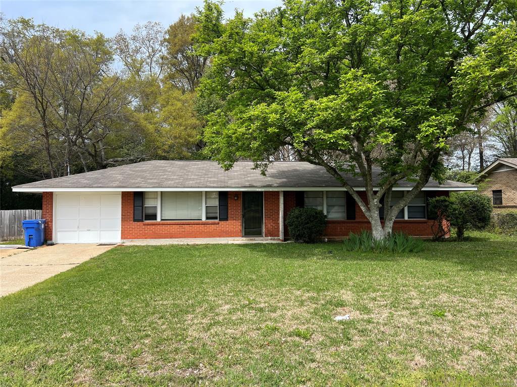 Primary Photo - 112 Patrick St