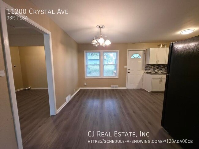 Building Photo - 11200 Crystal Ave