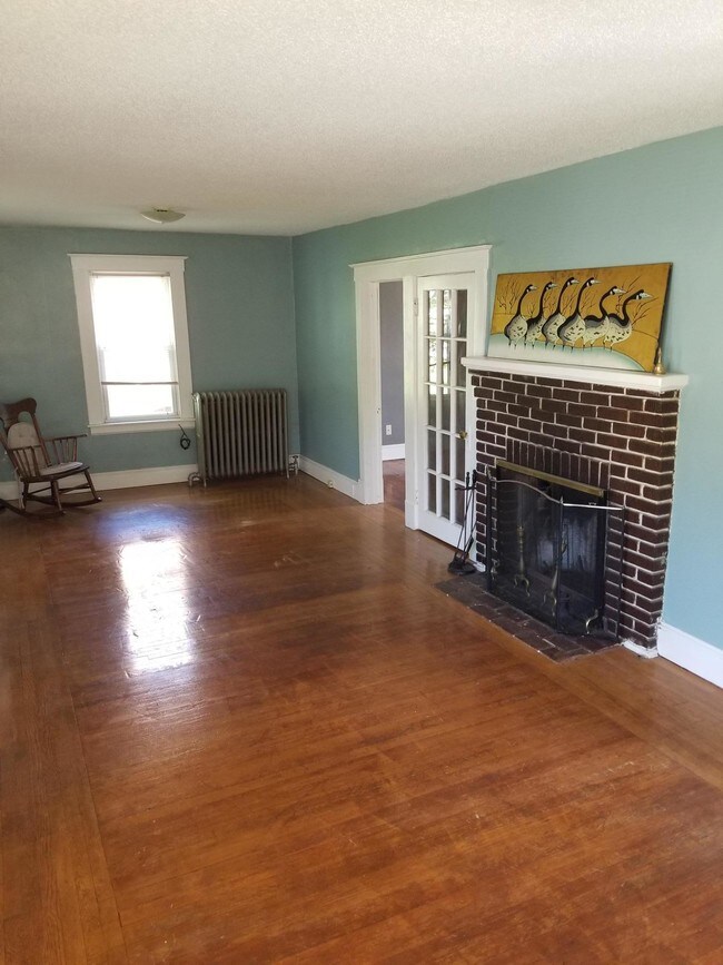 Foto del edificio - 471 New Britain Rd