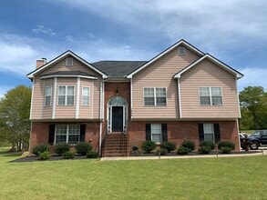 Building Photo - 1866 Whitley Rd