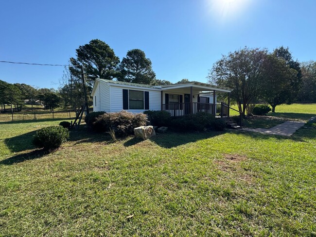 Foto del edificio - Cozy 3/2 Mobile Home in the Silver Creek A...