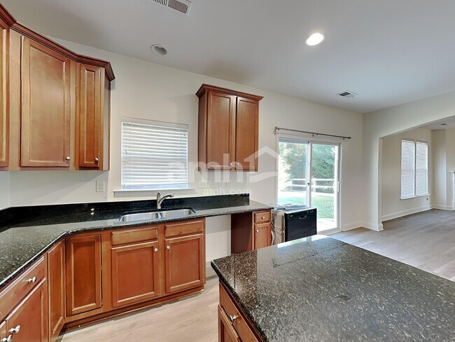 Foto del edificio - 1001 Haven Ln