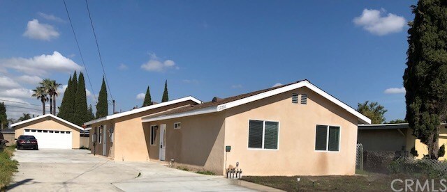 Foto principal - 12201 Haga St
