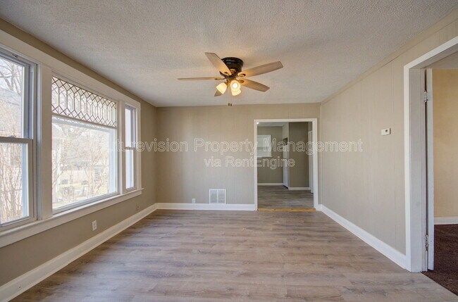 Foto del edificio - 920 Jasper St