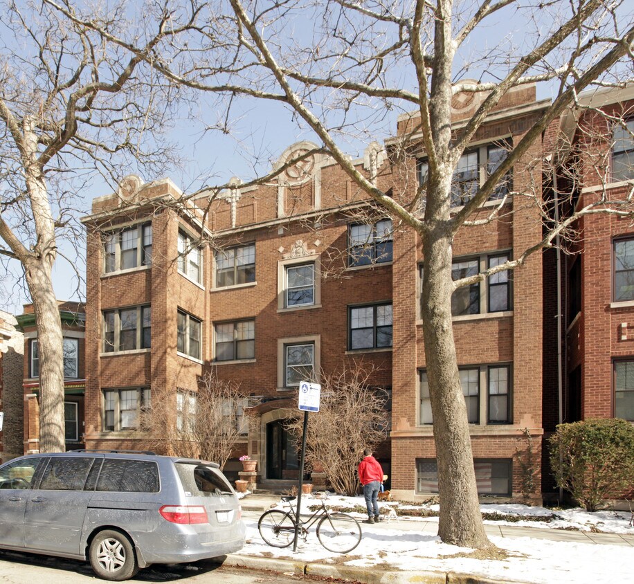 Foto del edificio - 6331-6333 N Wayne Ave