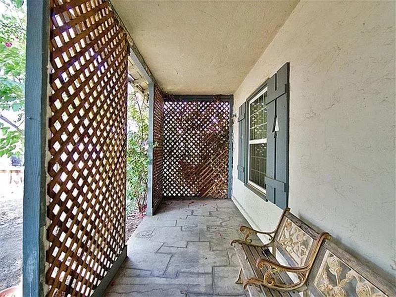 Primary Photo - 2 bed/ one bathroom.