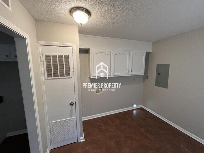 Foto del edificio - 5331 Haleville Rd