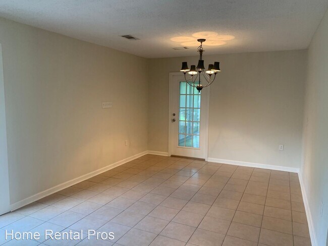 Building Photo - 4 br, 3 bath House - 1300 La Paz St