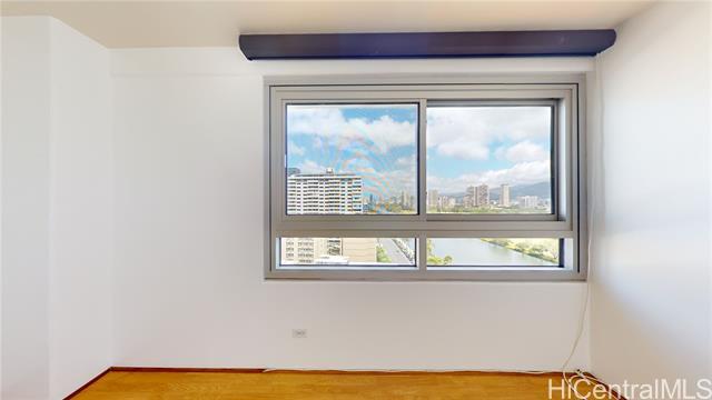 Building Photo - 2465 Ala Wai Blvd