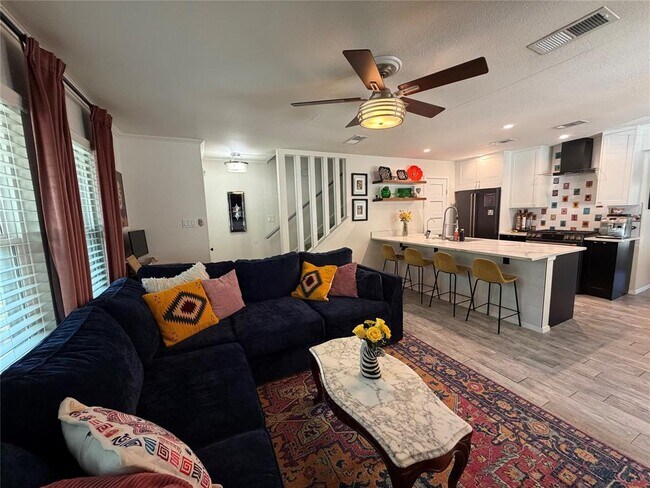 Foto del edificio - 2626 Baxter Dr