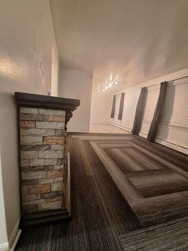 Foto del edificio - 413 W Talcott Rd