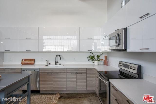Foto del edificio - 1 br, 1 bath Condo - 691 Mill St Apt 408