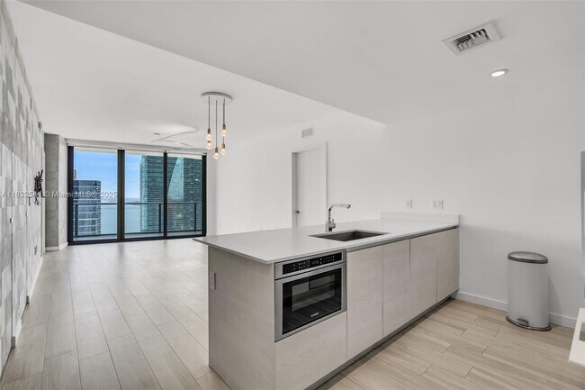 Building Photo - 1300 S Miami Ave