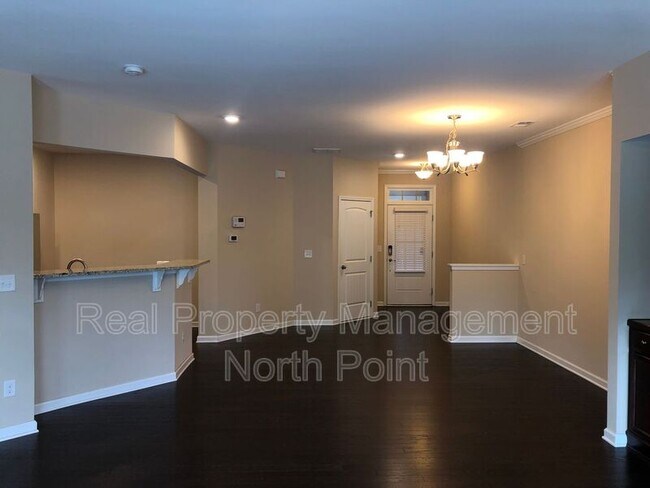 Foto del edificio - 1175 Hampton Oaks Dr