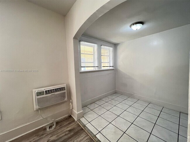 Foto del edificio - 1319 Meridian Ave