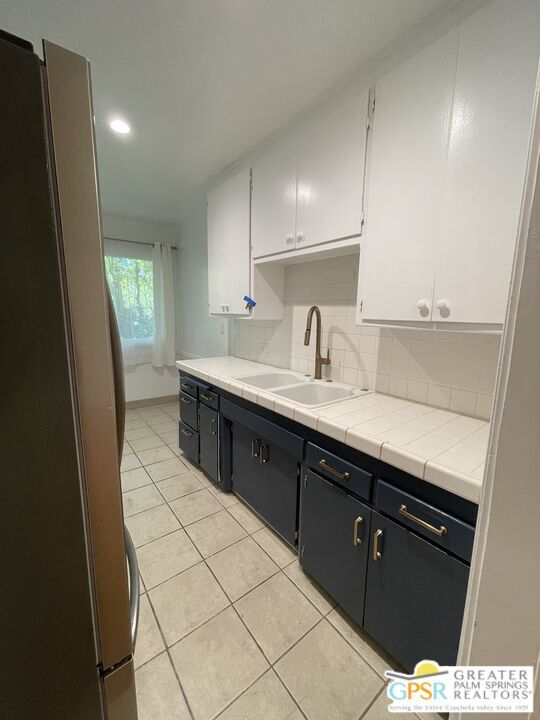 Building Photo - 1416 S Hayworth Ave