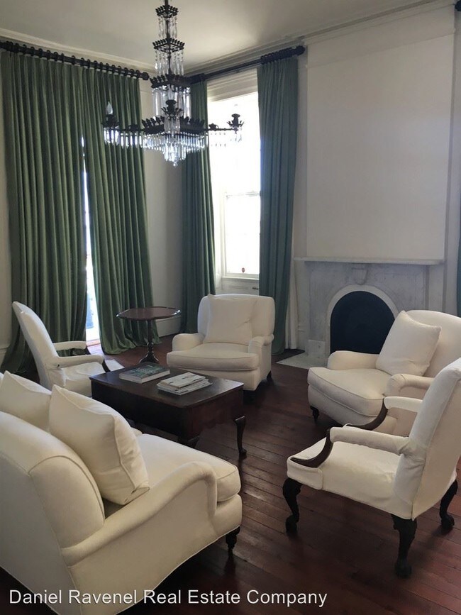 Foto del edificio - 1 br, 1.5 bath House - 1 East Battery