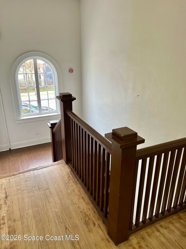 Foto del edificio - 2104 Waverly Pl