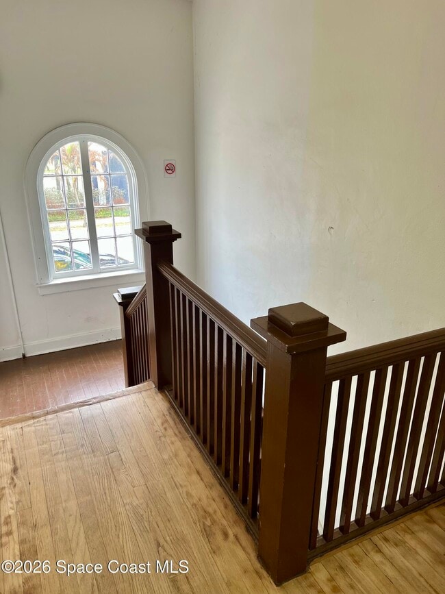 Building Photo - 2104 Waverly Pl