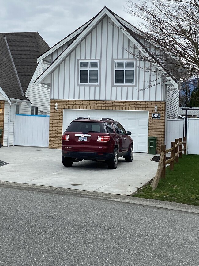 Building Photo - 45560 Stevenson Rd
