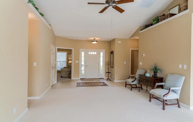 Building Photo - 2234 Sandpiper Ct N