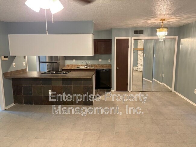 Foto del edificio - 4932 Shelter Cove